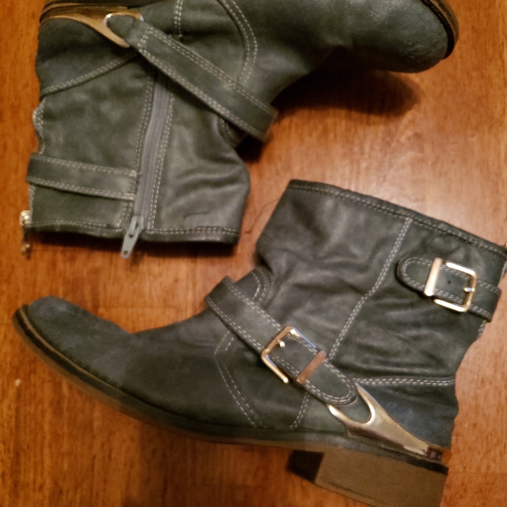 Green Mossimo ankle boots